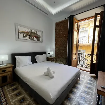 Grand Larios Apartment