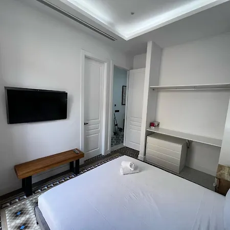 Grand Larios Apartment