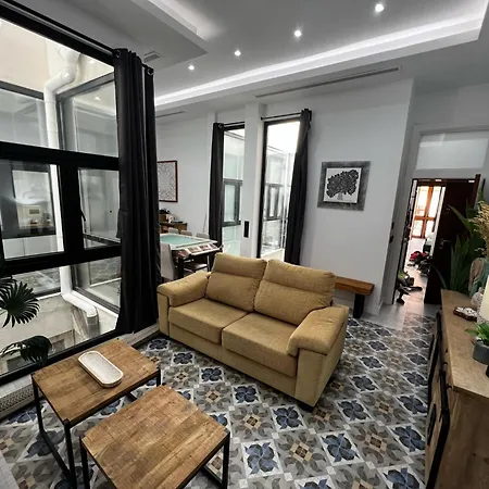 Apartment Grand Larios *